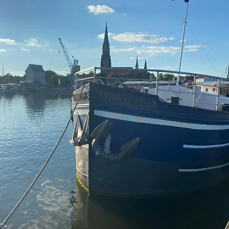 Wohnschiff Commodore * Шлезвиг