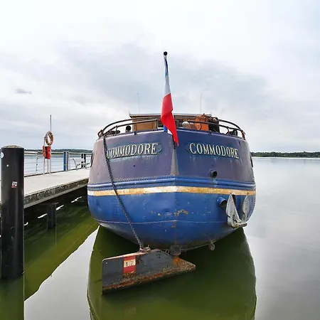 Wohnschiff Commodore Botel