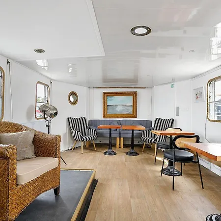 Botel Wohnschiff Commodore Schleswig