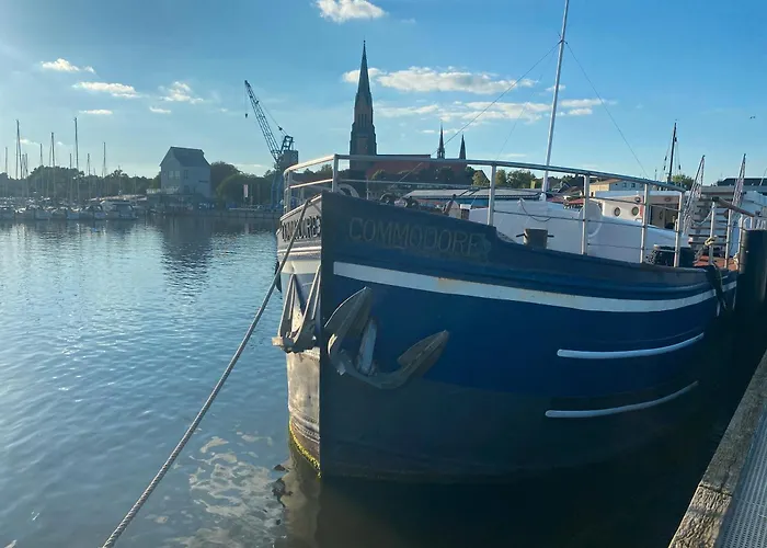 Wohnschiff Commodore Botel