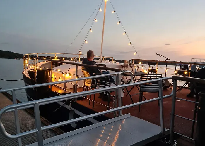 Wohnschiff Commodore Botel